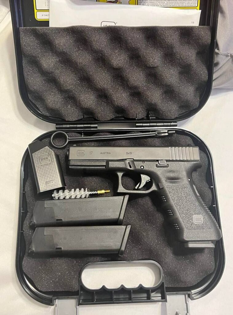 Glock 17 Gen3 – 9mm Semi-Automatic Pistol