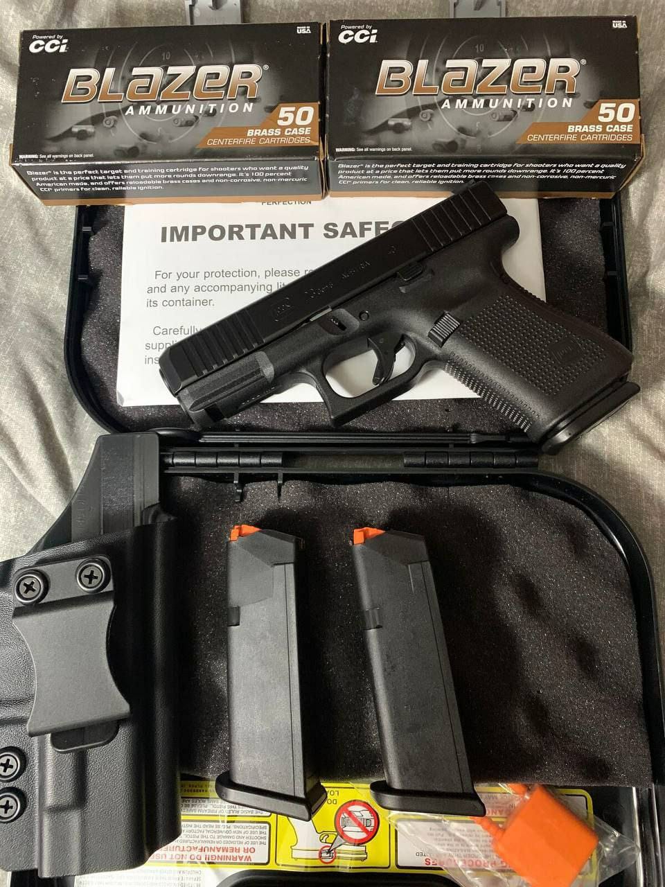 Glock 19 Gen5 9mm Pistol Package