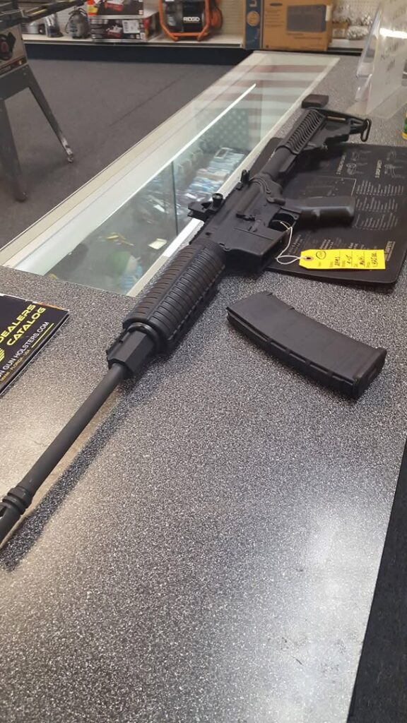 AR-15-pattern semi-automatic